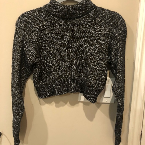 BLACK TURTLENECK CROP SWEATER - Picture 1 of 2